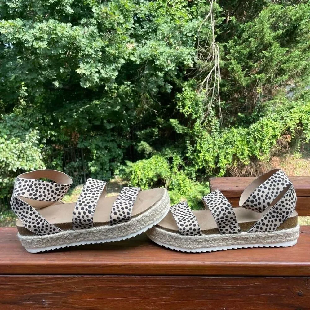 American Eagle Women's 9 Animal Print Y2K Platform Sandals